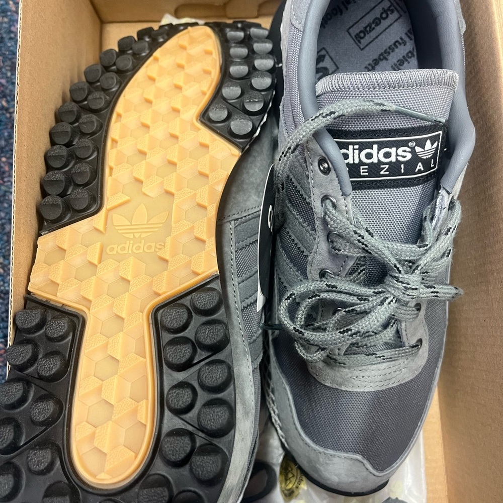 Adidas Men's Gray and Black Sneakers